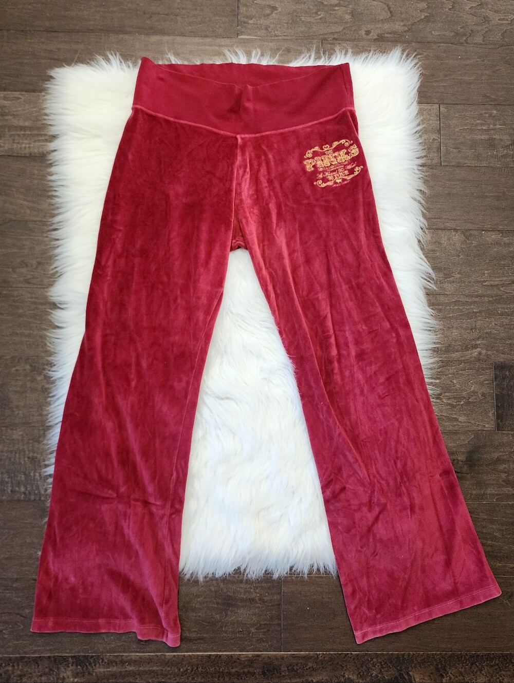 VINTAGE Y2K Victoria’s Secret PINK Red Velour Flare Pants – 86 Tour Graphic – M